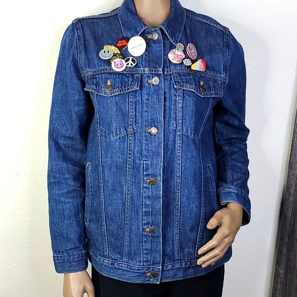 Oversized Jean Jacket Size Small Blue Denim Embellished Sequined Butterfly Pin - Picture 2 of 8